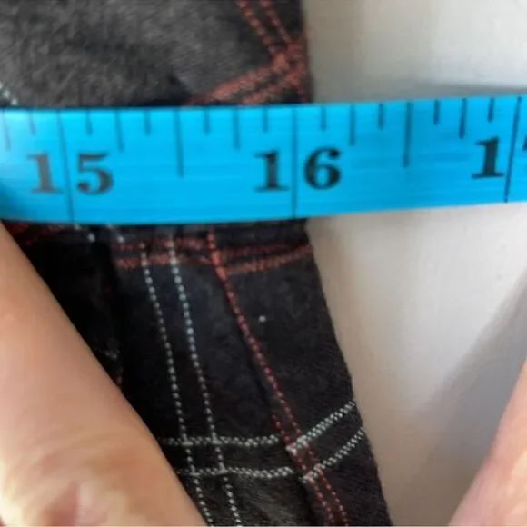 Obey Plaid Windowpane Shorts - Picture 6 of 8